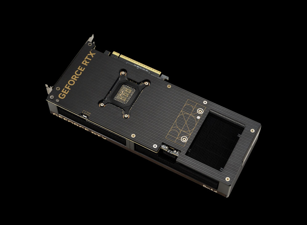 Folie {0} von {1}, Vergrößern, ProArt GeForce RTX™ 5080 16GB GDDR7 OC Edition